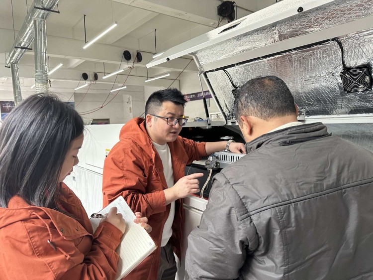 Индия SMT инженер в IC (6)