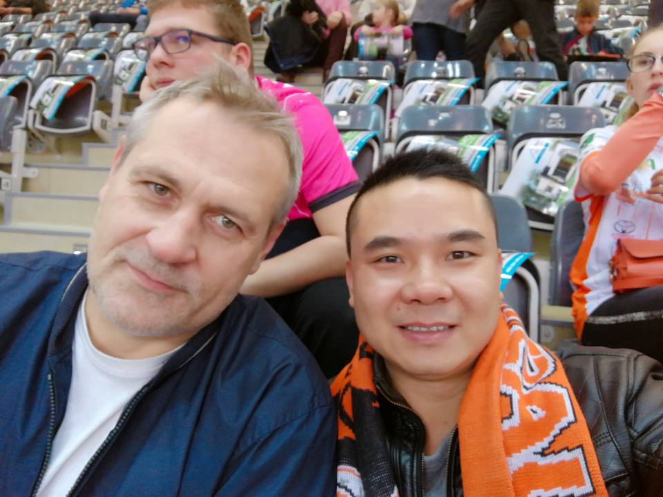 led машина за поточна линия