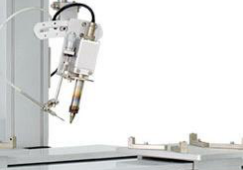 Петосов четириосов автоматичен робот за запояване