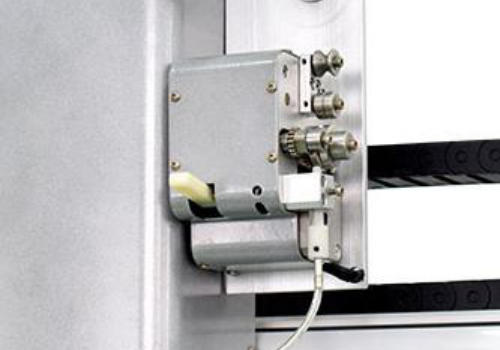 Настолен робот за автоматична машина за запояване