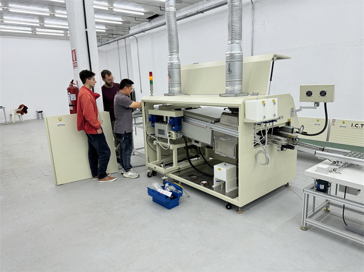 I.C.T поддръжка в чужбина в уругвай потапяне