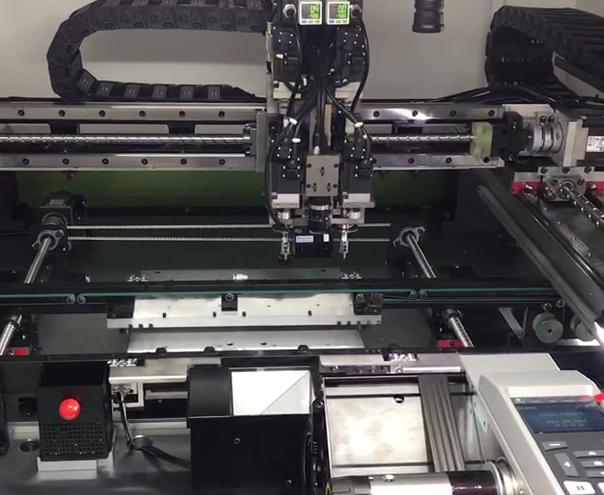 многофункционална SMT автоматична етикетираща машина