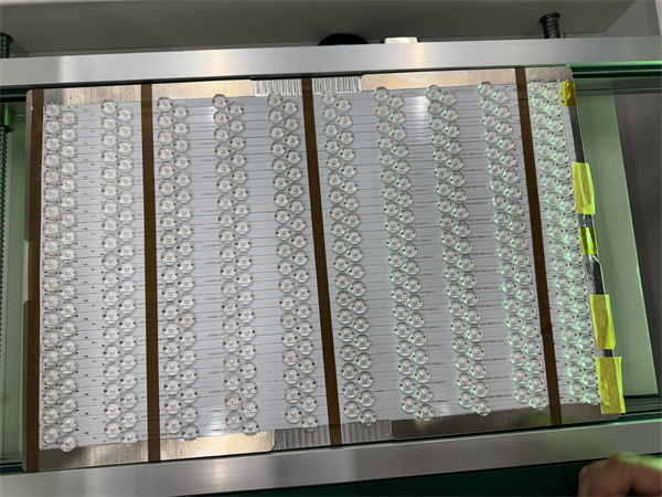 LED светлини (3)